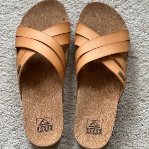Reef Cushion Bloom Hi Slide Sandal